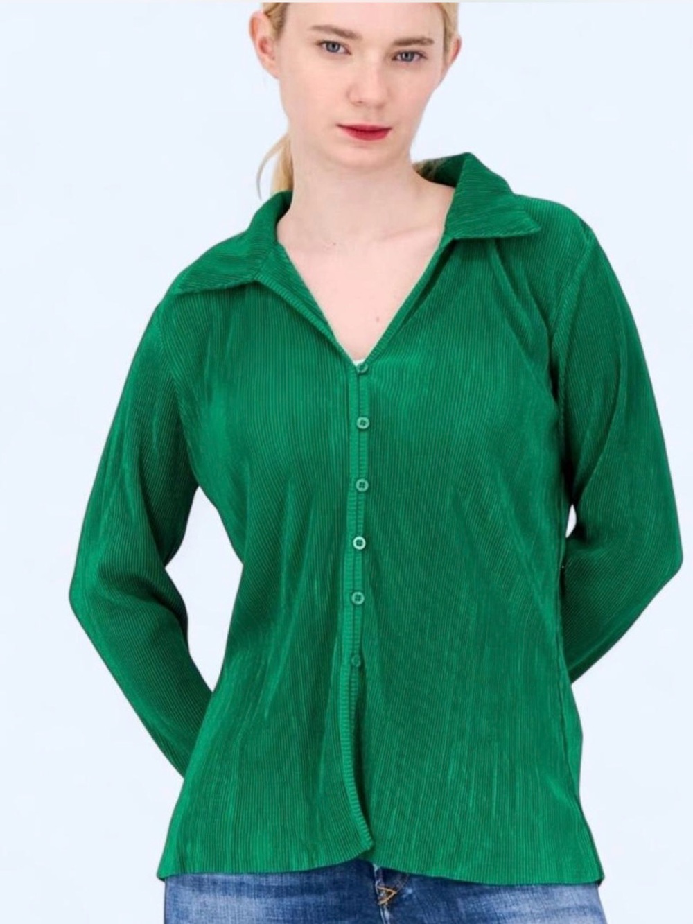 Cyrus Shirt Women Spread Collar Long Sleeves Corduroy Blouse in Green